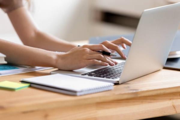 iShinhan là ứng dụng tài chính cung cấp các dịch vụ tài chính online tiện lợi